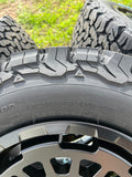 Twin-Monotube-Felgensatz mit BF-Goodrich All-Terrain Reifen